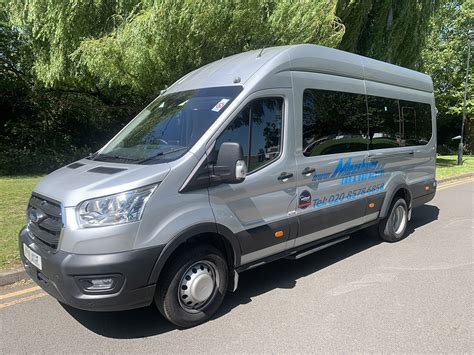 minibus hire luton.